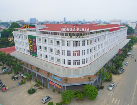 Khách sạn Đông Á (DAH) tiếp tục bán công ty con