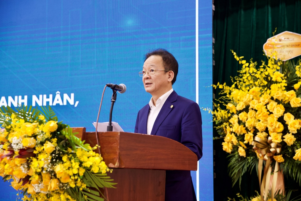 Doanh nhân Đỗ Quang Hiển được bầu làm Chủ tịch Câu lạc bộ Cựu sinh viên Doanh nhân ĐHQG Hà Nội