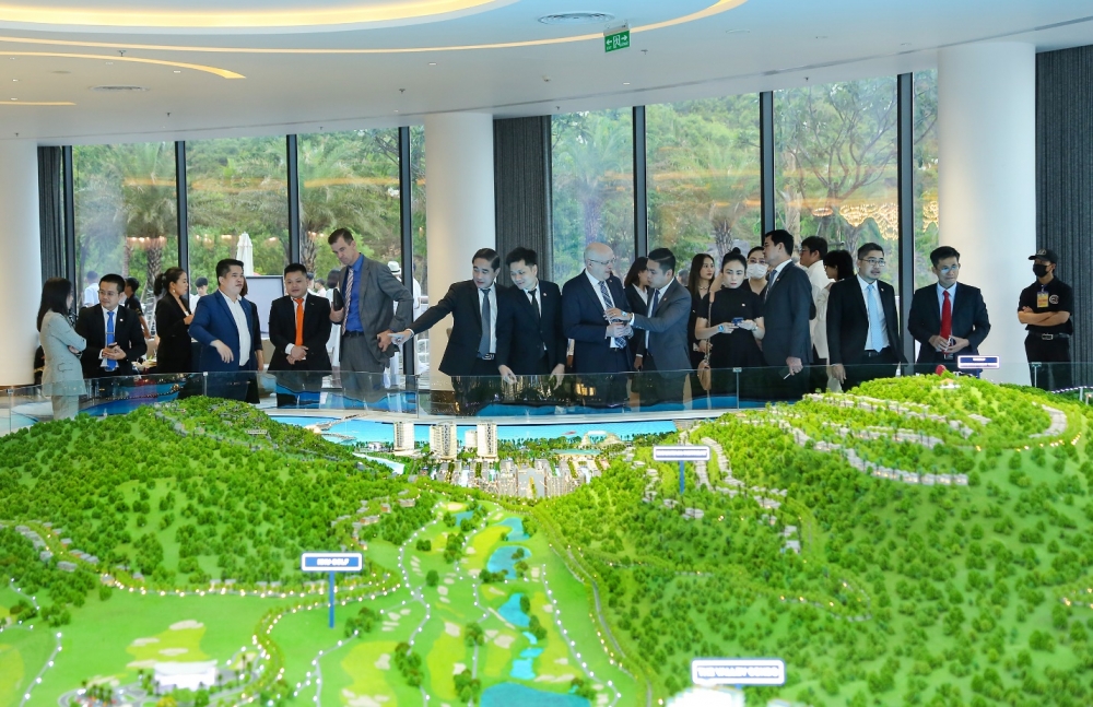 Tập đoàn Hưng Thịnh hợp tác chiến lược với KONE Việt Nam kiến tạo đô thị thông minh, bền vững