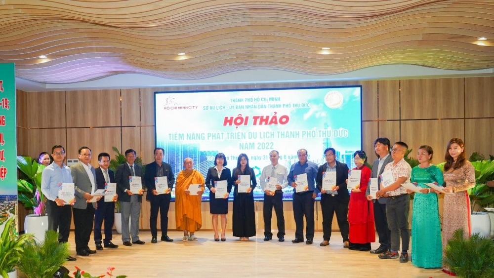 Van Phuc Group ký hợp tác với các doanh nghiệp Lữ hành TP.HCM