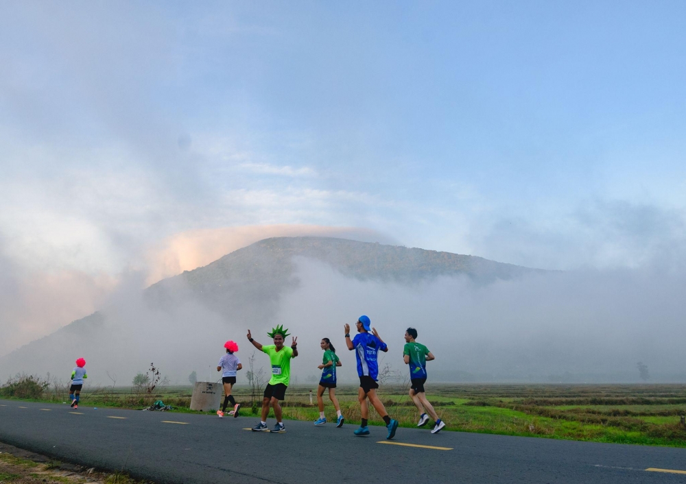 Chính thức khởi động Giải chạy BaDen Mountain Marathon 2023 – Đường chạy Huyền thoại