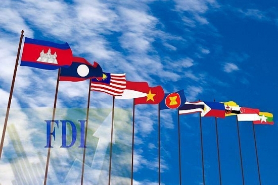 ASEAN liên tục nhận các khoản đầu tư lớn, Việt Nam có hưởng lợi?