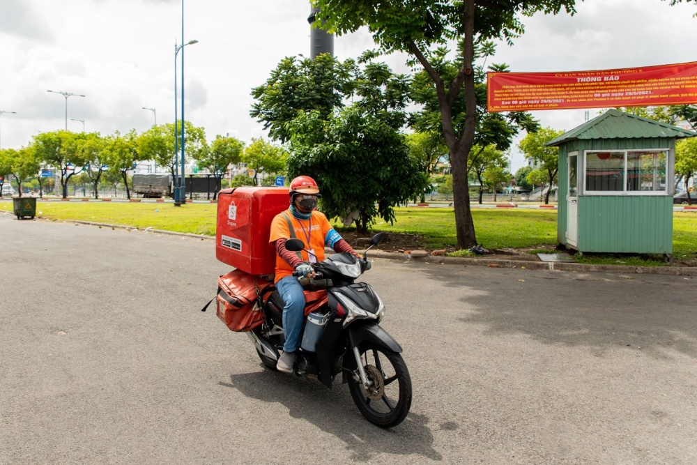 Cuộc “rượt đuổi” xem ai giao nhanh hơn của các sàn thương mại điện tử