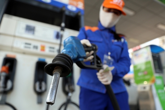 Bán xăng dầu phải có hóa đơn điện tử, Bộ Tài chính nói gì?