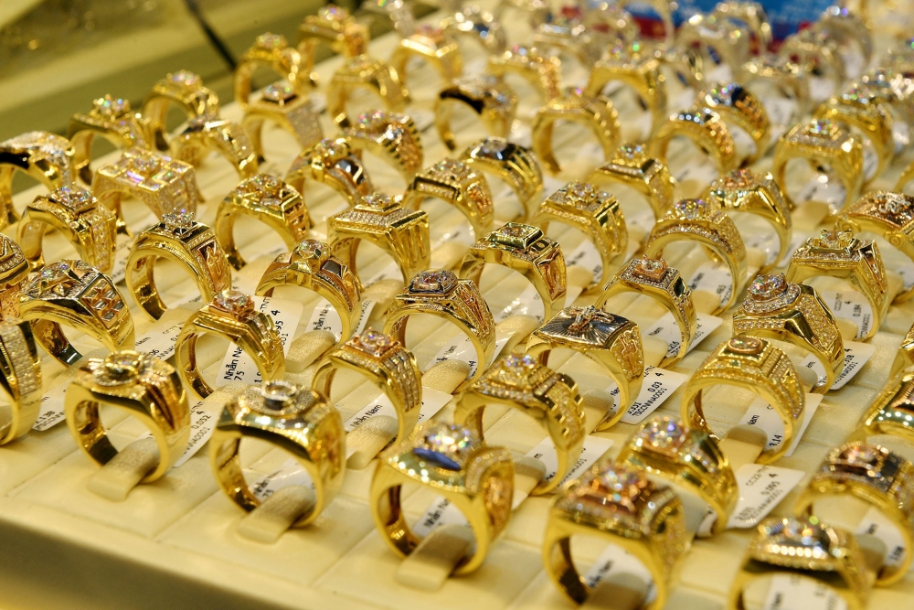 Vì sao nhà đầu tư chuyển sang “ôm” vàng nhẫn thay vì vàng miếng?