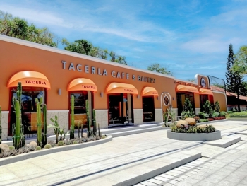 Tacerla Cafe& Bakery- không gian cà phê mới mẻ giữa lòng thị trấn Phước Hải